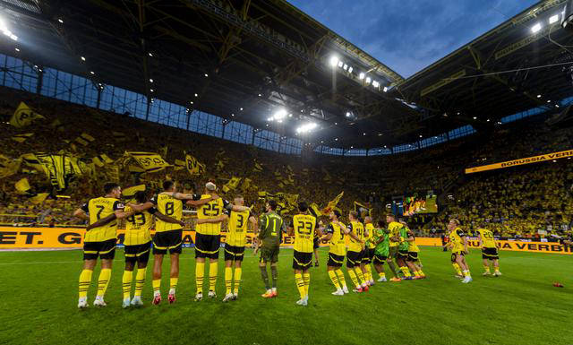 开云官方app入口-云达不莱梅客场大胜，提升排名