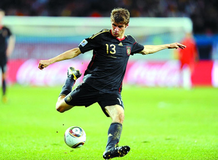 里昂强势中国，穆勒惊艳世界