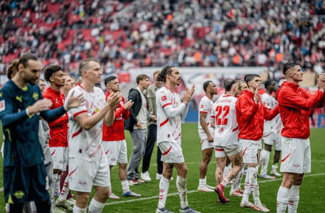 汉堡客场险胜,主教练高呼团队合作是胜利的关键的简单介绍 汉堡客场险胜,主教练高呼团队合作是胜利的关键的简单介绍