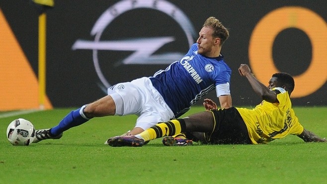 沙尔克主场惨败,遭遇五连败 沙尔克主场惨败,遭遇五连败