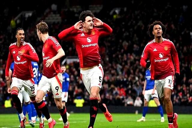 曼联惊险逆转，取得成功晋级四强