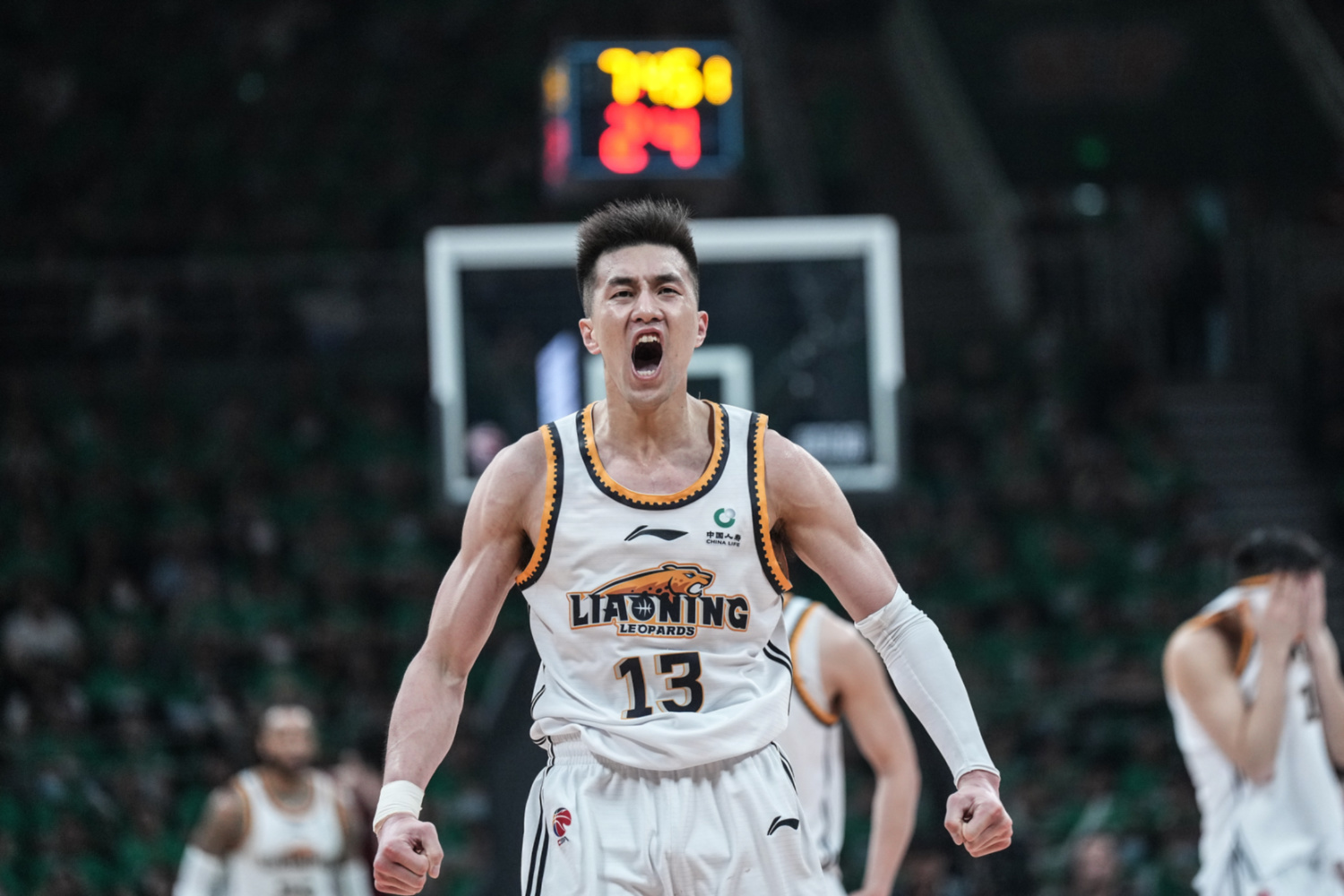 关于新疆队逆转辽宁队，郭艾伦高光表现的信息