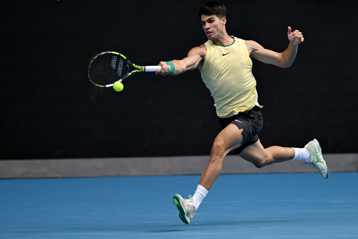 美国网球队绝杀英国网球队，阿尔卡拉斯惊艳世界的简单介绍