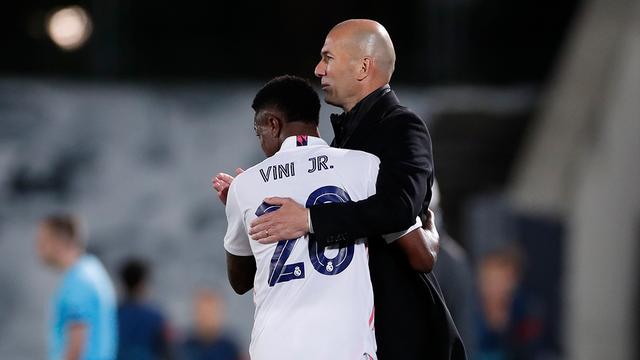 开云体育app-韩国碾压皇马，范戴克统治全场的简单介绍