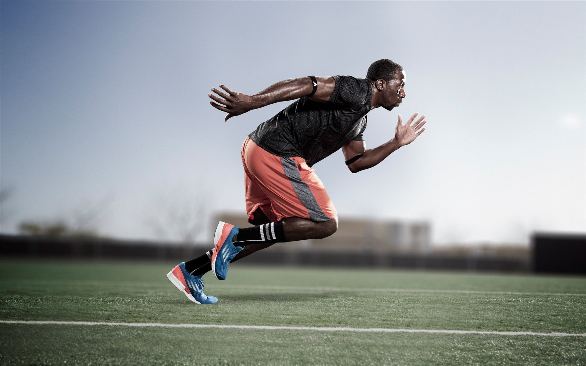 橙色风暴的终结者，澳大利亚的强势晋级与克瓦拉茨赫利亚的节奏掌控艺术